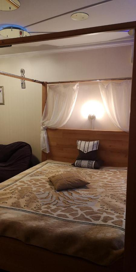 Cozy Apartments Near The Mcdonalds Kremenchuk Exterior foto